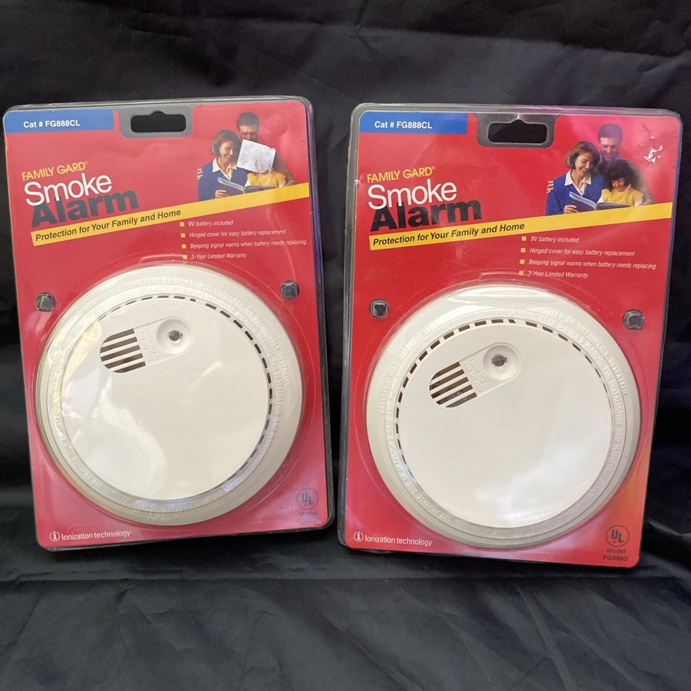 Two Family Gard‎ Smoke Detector Alarm Model FG888CL Ionization Vintage 2000 New